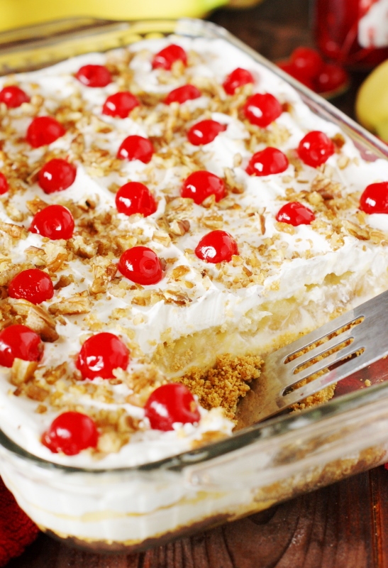 banana split cake recipe with graham cracker crust
